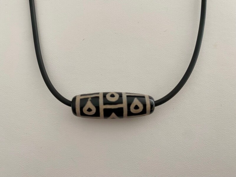 Tibetský korálek DZI 9 kapek deště
